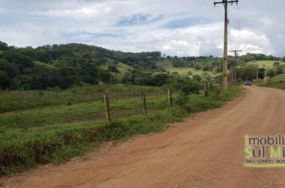 Terreno a venda no Córrego do Bom Jesus 800 metros da Pista