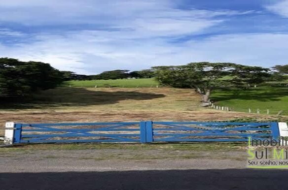Terreno de 1480 m² dentro da área urbana