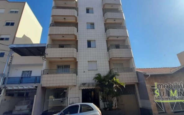 Apartamento no Centro de Cambuí com 3 Dormitórios