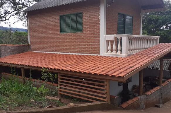 Chácara de 1.234 m² em Cambuí com fogão a lenha