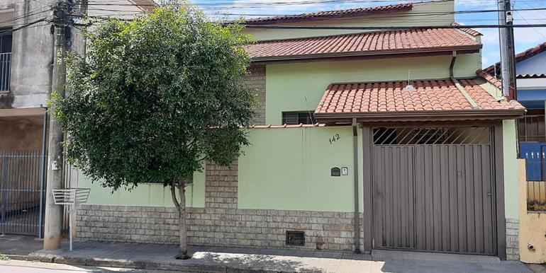 Casa com 2 dormitórios e lote de 200 m² a venda em Cambuí MG
