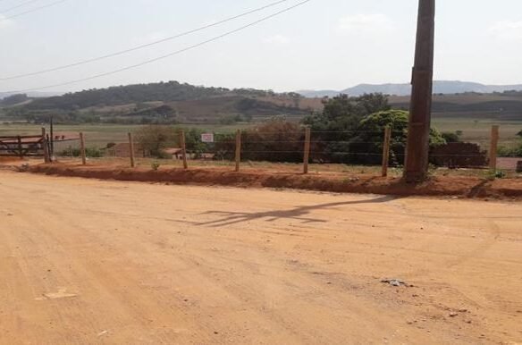 Terreno de 1.233 m² à Venda em Cambuí MG
