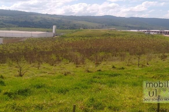 Terreno a Venda em Extrema MG com 60.040,32m²