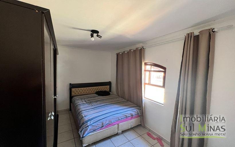 Casa Térrea com 3 dormitórios sendo 1 suíte a Venda em Cambuí MG Cód. 1695 (6)