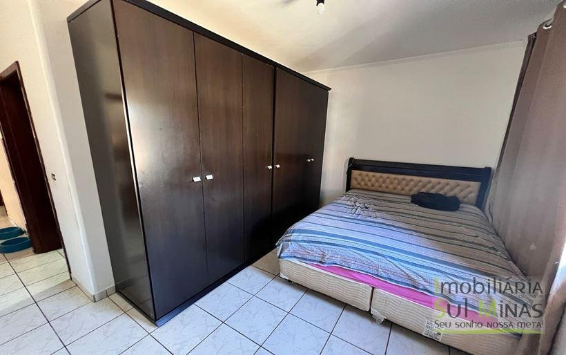 Casa Térrea com 3 dormitórios sendo 1 suíte a Venda em Cambuí MG Cód. 1695 (7)