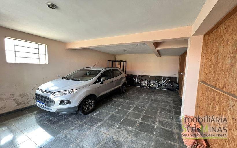 Casa a Venda em Cambuí MG com Ponto Comercial e Lote Amplo Cód. 1637 (14)
