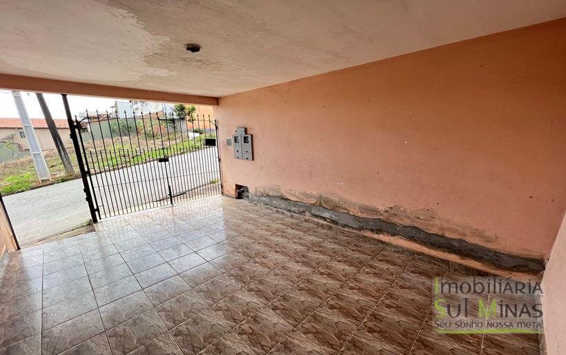 Casa a Venda em Cambuí MG com Ponto Comercial e Lote Amplo Cód. 1637 (7)