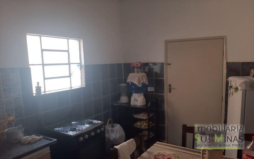 Casa com Lote de 250 m² a Venda em Cambuí MG Cód. 1584 (9)