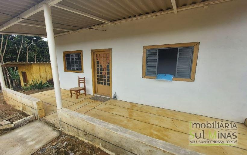 Chácara de 8.000m² com diversas árvores frutíferas a Venda em Cambuí MG Cod. 1775 (12)