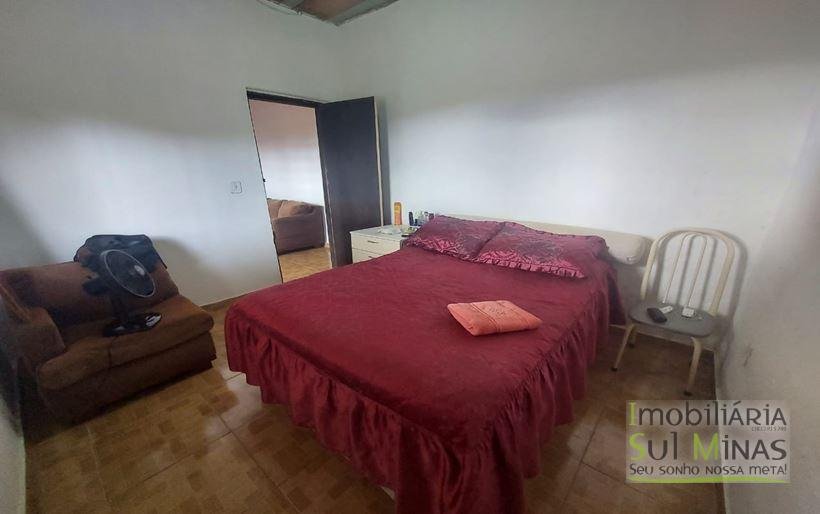 Chácara de 8.000m² com diversas árvores frutíferas a Venda em Cambuí MG Cod. 1775 (9)