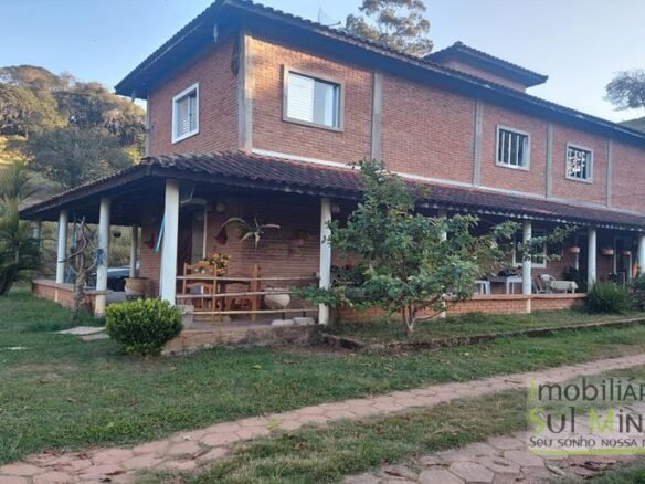 Sítio à Venda em Cambuí MG com 52000 mil metros e a 4km da cidade