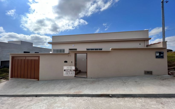 Casa Nova Com Ótimos Acabamentos a Venda em Cambuí MG Cod (1)