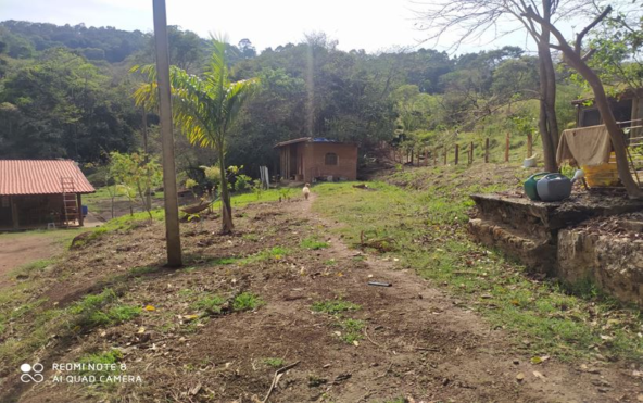 Chácara com aproximadamente 1.000 m² em Camanducaia MG Cod. 1783 (1)