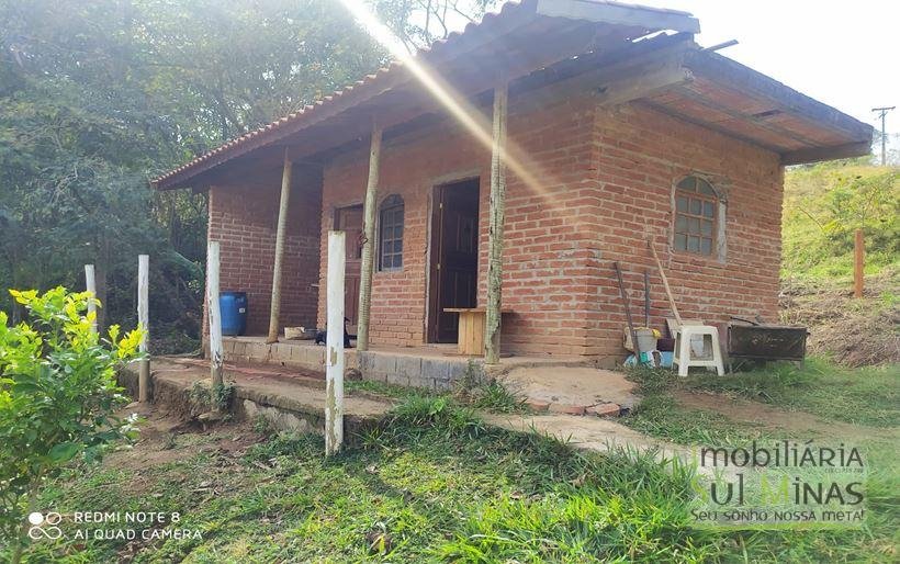 Chácara com aproximadamente 1.000 m² em Camanducaia MG Cod. 1783 (4)