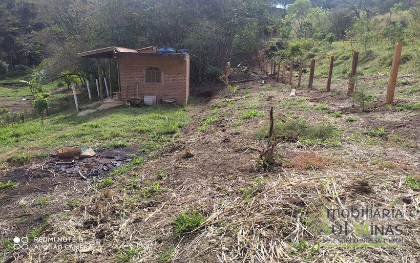 Chácara com aproximadamente 1.000 m² em Camanducaia MG Cod. 1783 (8)