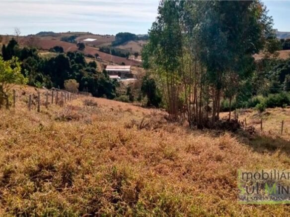 Terreno com Linda Vista a Venda em Munhoz MG Cod. 1835 (3)