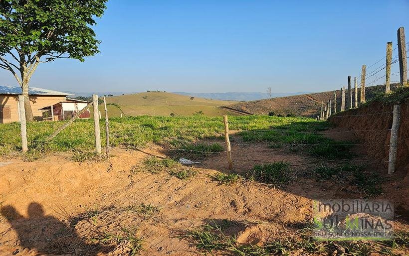 Terreno de 1.000 m² Escriturado a Venda no Córrego do Bom Jesus MG Cod. 1839 (2)