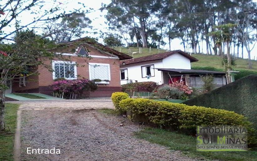 Linda Chácara de 8.000 m² à Venda em Camanducaia MG Cod. 1850 (1)