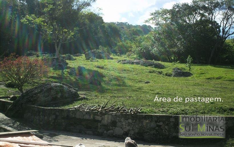 Linda Chácara de 8.000 m² à Venda em Camanducaia MG Cod. 1850 (17)