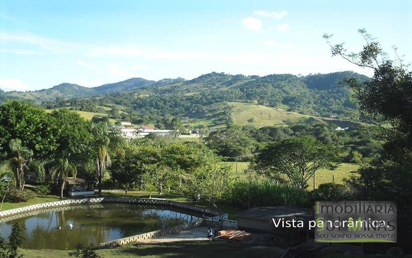 Linda Chácara de 8.000 m² à Venda em Camanducaia MG Cod. 1850 (28)