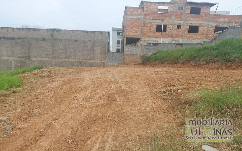 Lote de 210 m² a Venda em Cambuí MG Cod. 1581 (3)