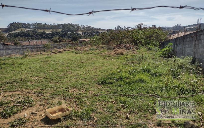 Terreno de 1.200 m² a Venda em Senador Amaral MG Cod. 1841 (1)