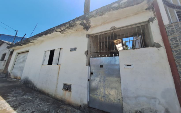 Casa Iniciada à Venda em Cambuí MG Cod. 1864 (1)