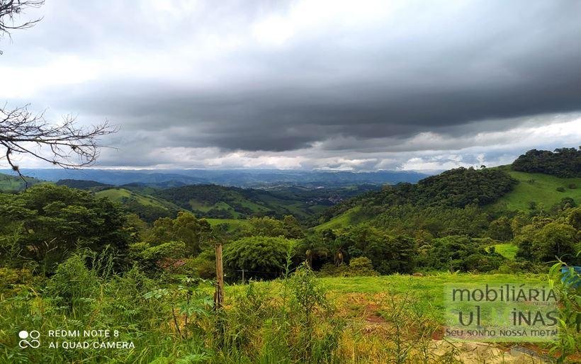 Terreno de 1.000 m² com vista a Venda no Córrego do Bom Jesus MG Cod. 1858 (1)