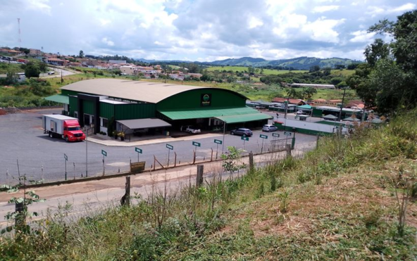 Galpão de 1.000 metros para Venda em Cambuí MG Cod. 1875 (2)