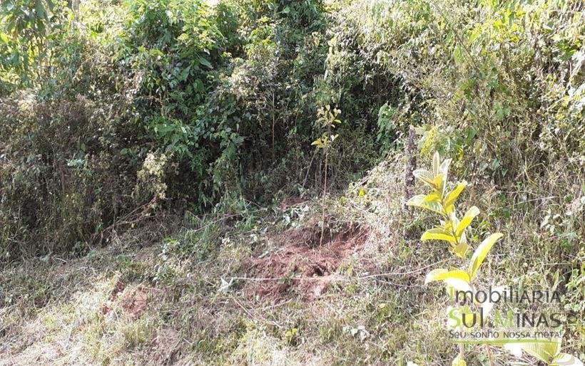 Terreno Rural Próximo a Pontos Turísticos em Córrego do Bom Jesus MG Cód. 1880 (2)