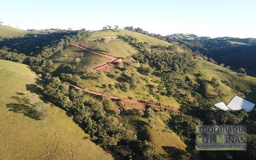 Terreno à Venda com Estrada Própria em Bom Repouso MG Cod. 1883 (15)
