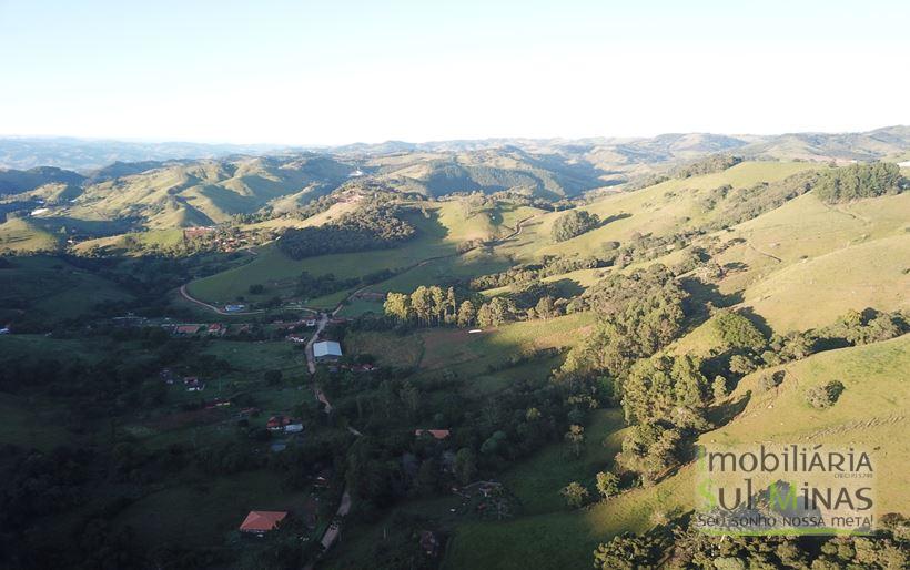 Terreno à Venda com Estrada Própria em Bom Repouso MG Cod. 1883 (16)