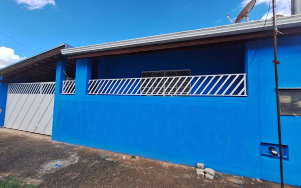 Casa para Locação com Quintal em Cambuí MG Cod. 1923 (1)