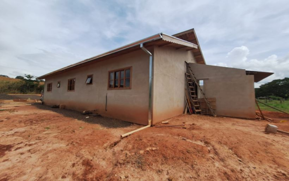 Chácara de 3.600m² a 18km de Pouso Alegre MG à Venda Cod. 1910 (1)