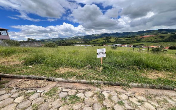 Lote de 125 m ² com linda vista para as montanhas à Venda em Cambuí MG Cod. 1922 (1)