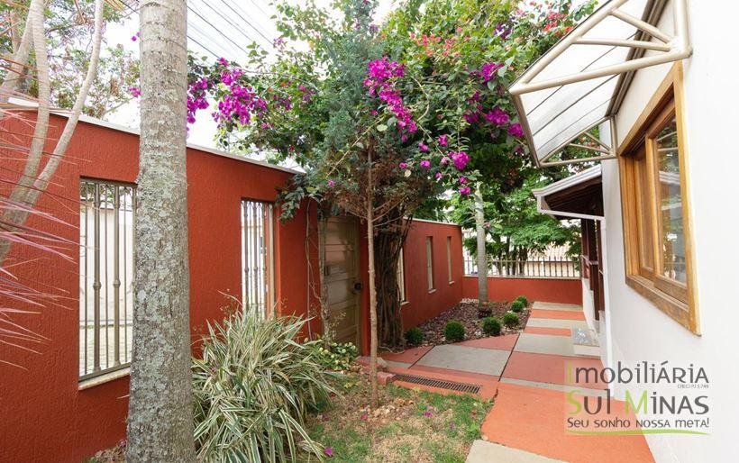 Casa de Alto Padrao com vista a Venda em Cambuí MG Cod. 1933 (2)