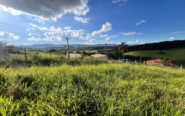 Terreno a Venda de 1.000 m ² com linda vista panorâmica das montanhas Cod. 1932 (5)