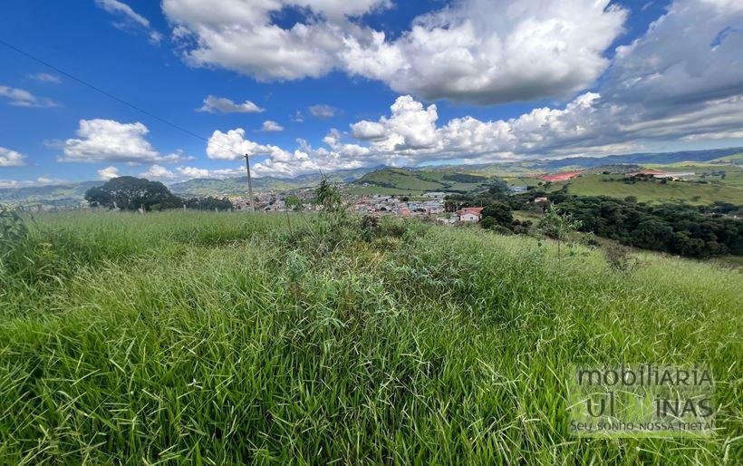 Terreno à Venda em Área Urbana com 2.000 m ² Cod. 1931 (2)