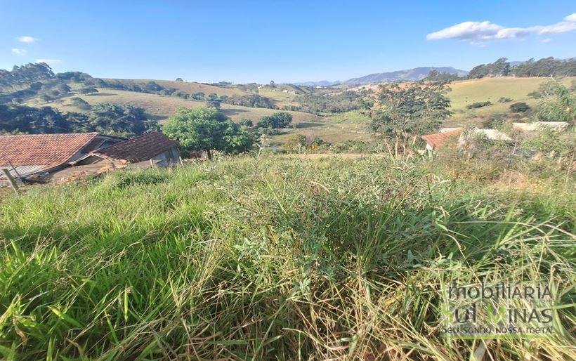 Lote com frente para duas ruas a venda em Cambui MG Cod. 1956 1