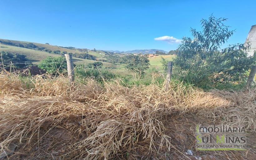 Lote com frente para duas ruas a venda em Cambuí MG Cod. 1956 (2)