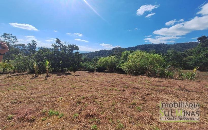 Terreno com Água a Venda no Córrego do Bom Jesus MG Cód. 1604 (8)