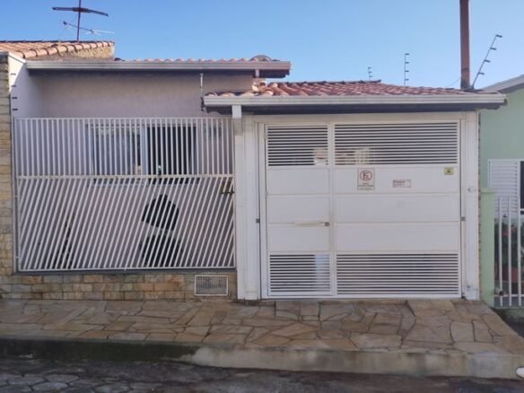 Casa com móveis planejados à Venda em Cambuí MG Cód. 1970 (20)