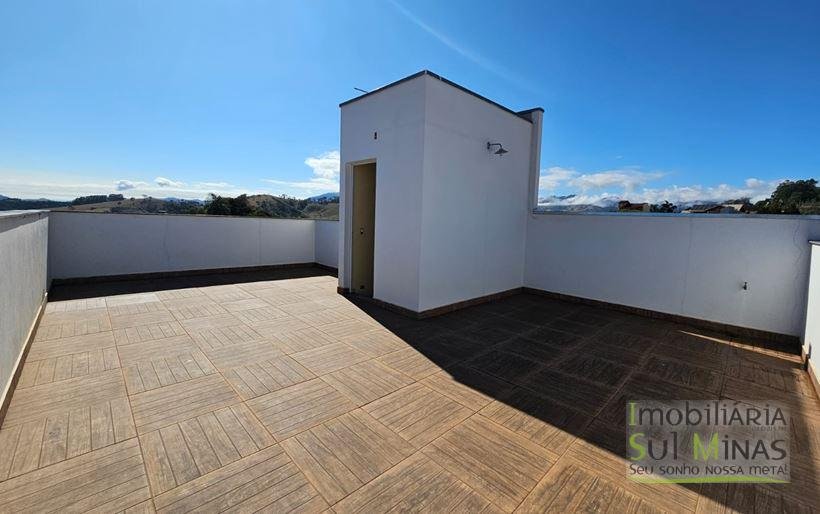 Casa com Terraço à Venda em Cambuí MG Cód. 2021 (15)