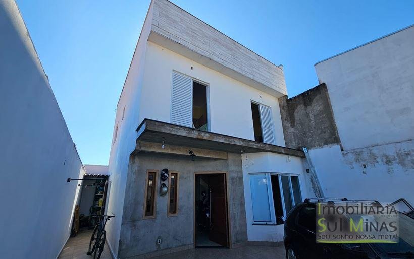 Casa com Terraço à Venda em Cambuí MG Cód. 2021 (19)