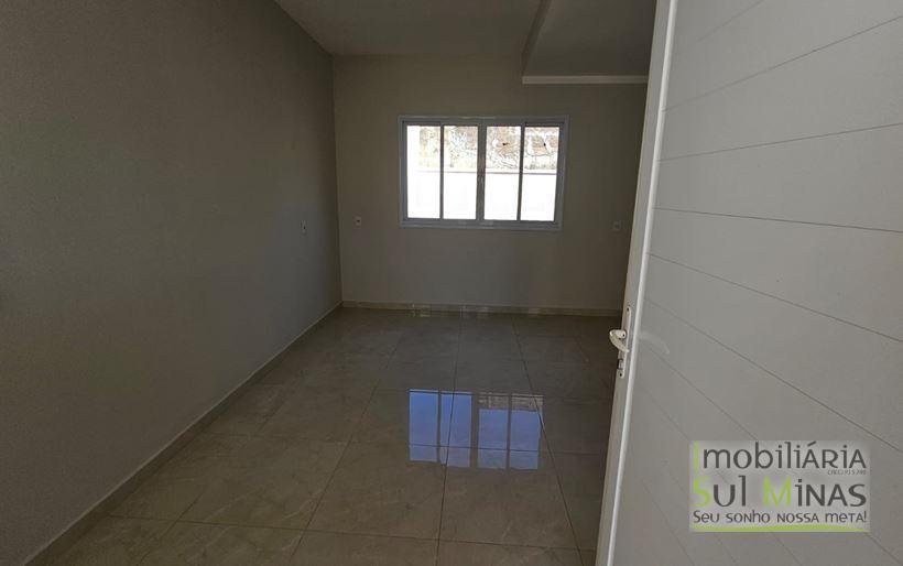 Casa nova com linda vista para cidade de Cambuí MG Cód. 1209 (20)