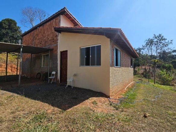 Chácara à Venda em Estiva MG com 7.000m² Cód. 1083 (4)
