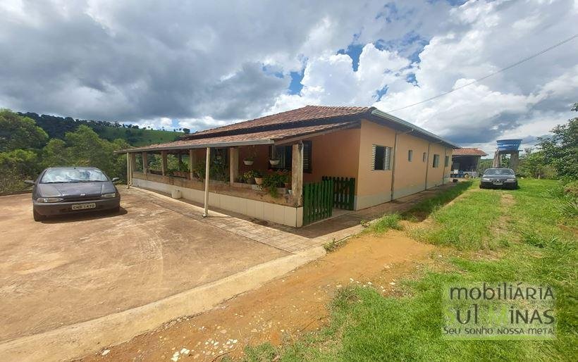 Chácara com Vista para a Serra à Venda em Cambuí MG Cód. 1601 (29)