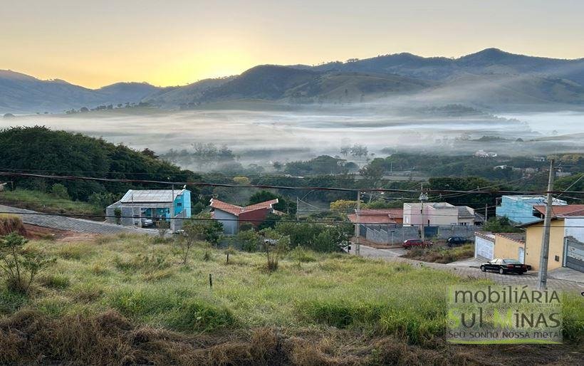 Sobrado com vista incrivel das montanhas à Venda em Córrego do Bom Jesus Cód. 2027 (5)