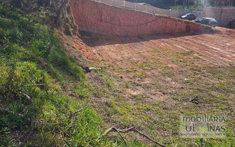 Terreno de 2300m² com tanque de peixe à Venda em Camanducaia MG Cód. 2010 (7)