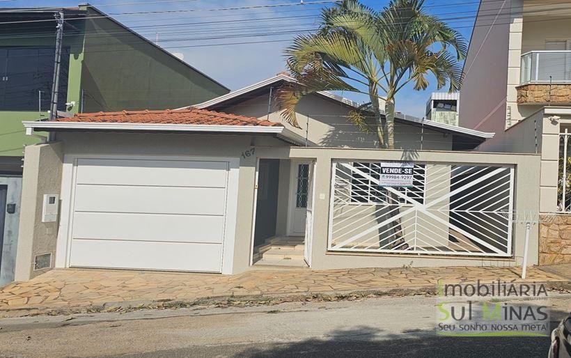 Casa à Venda em ótimo Bairro com 130 m² de Construção em Cambuí MG Cód. 1404 (10)